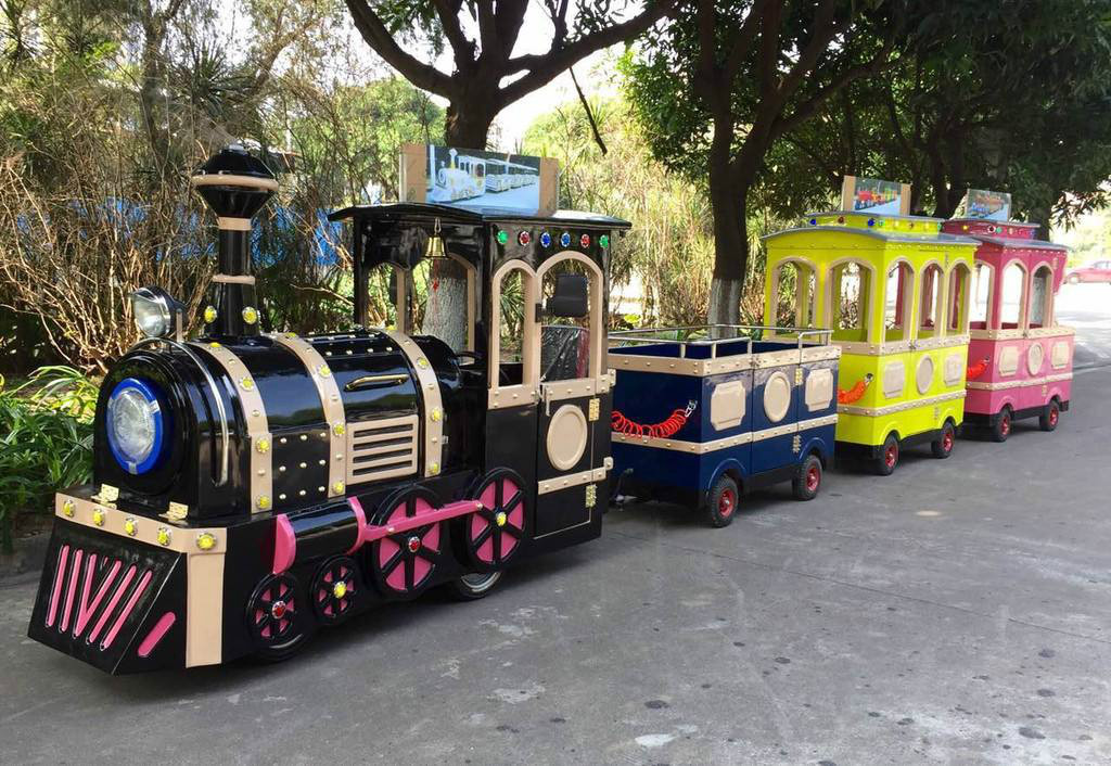 南岸景区广商场无轨观光小火车电动儿童游乐设备小火车可坐人户外玩具